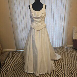 Vintage Victoria Jane White Wedding Dress 12